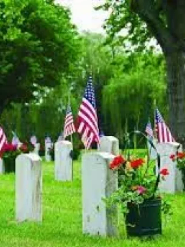 memorial day decorations for cemetary